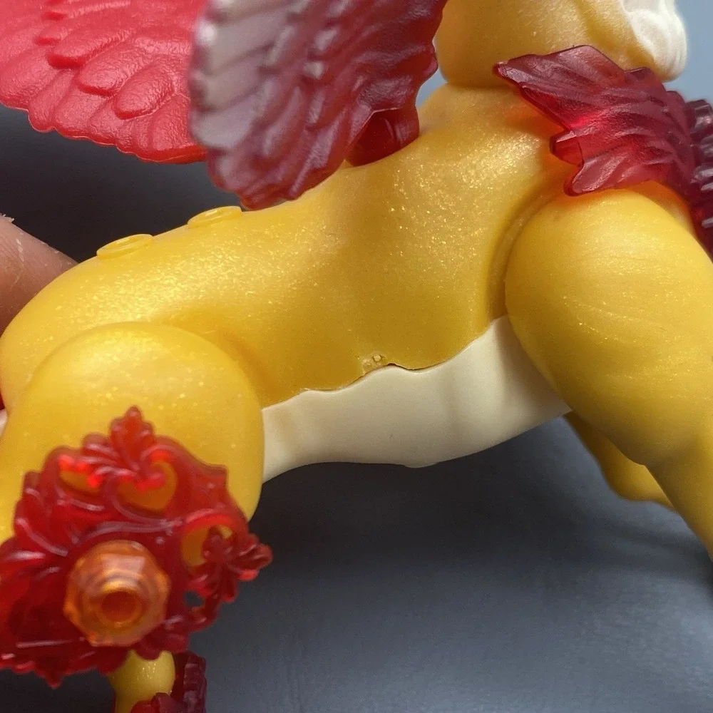 Mega Bloks Construx Crystal Creatures Rubywing Action Figure With Egg